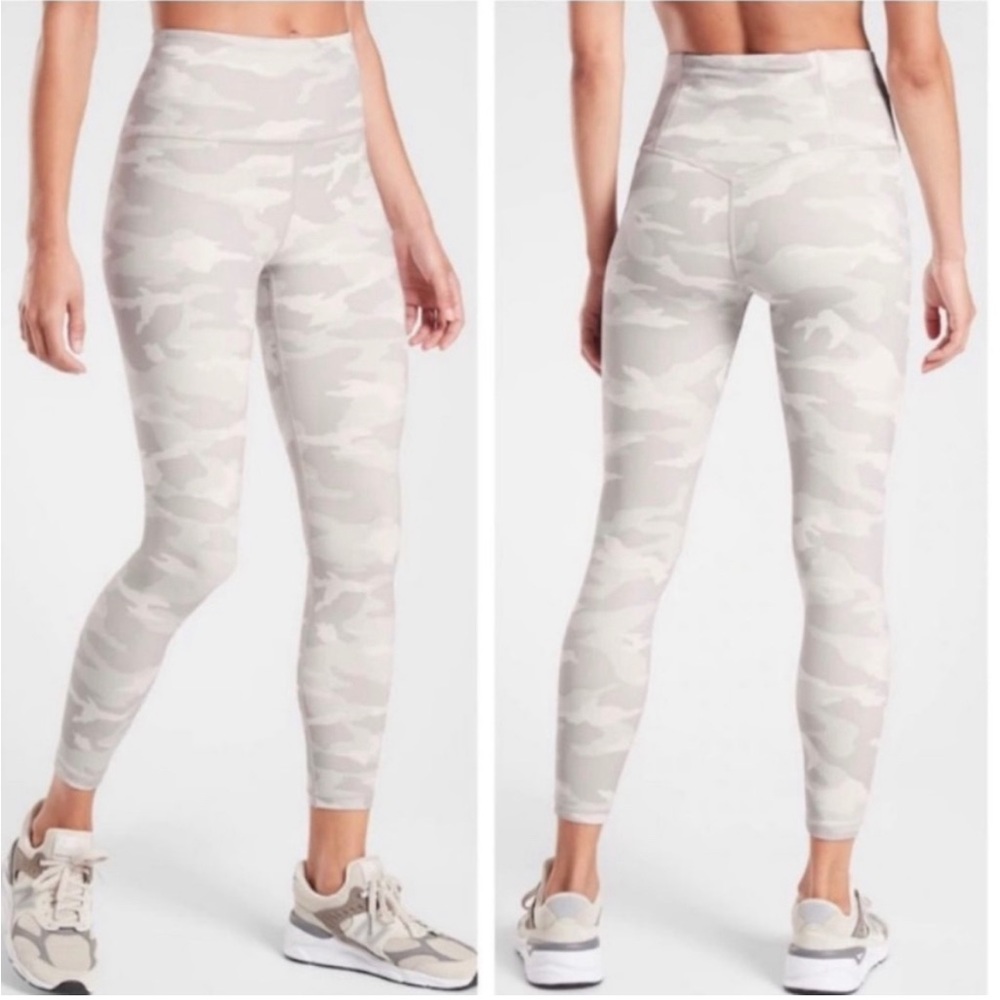 Athleta Elation Camo 7/8 Tight Leggings Light Grey